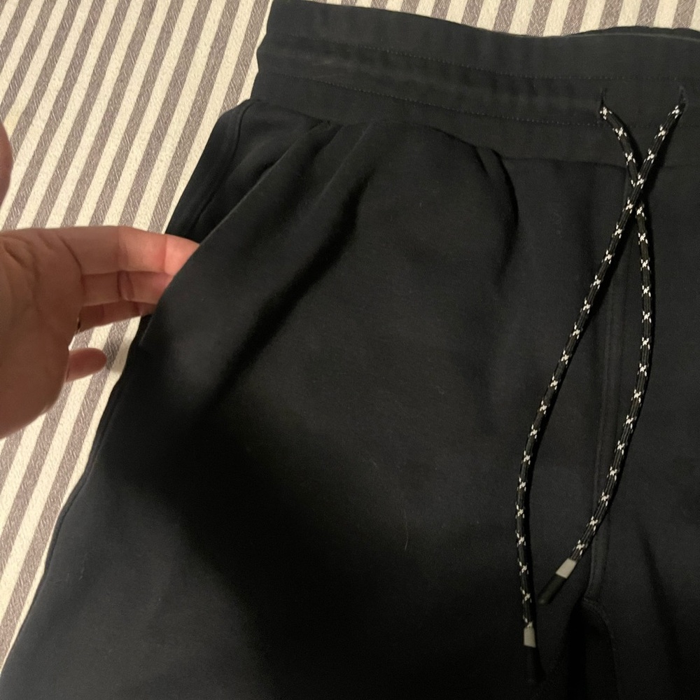 Fabletics short bundle - Picture 13 of 17